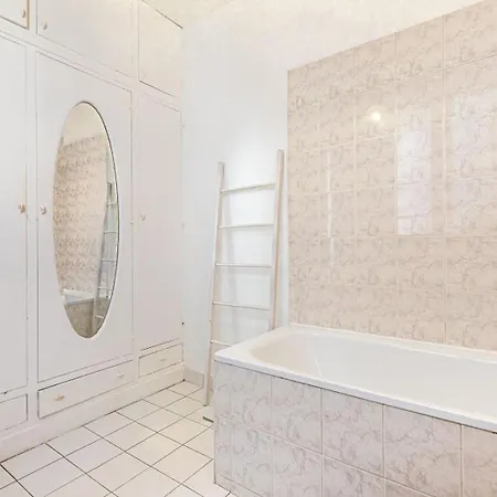 Appartement Guestready - Grand Lumineux à Montmartre